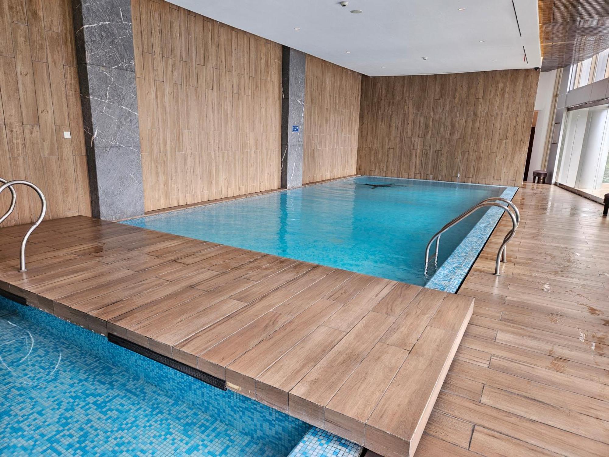 3br Flat In Taman Anggrek Appartement